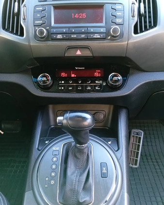 Kia Sportage cena 49900 przebieg: 204000, rok produkcji 2013 z Witnica małe 407